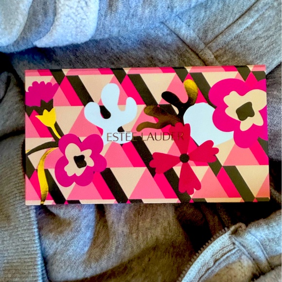 ESTEE LAUDER EYESHADOW PALETTE - Picture 1 of 3